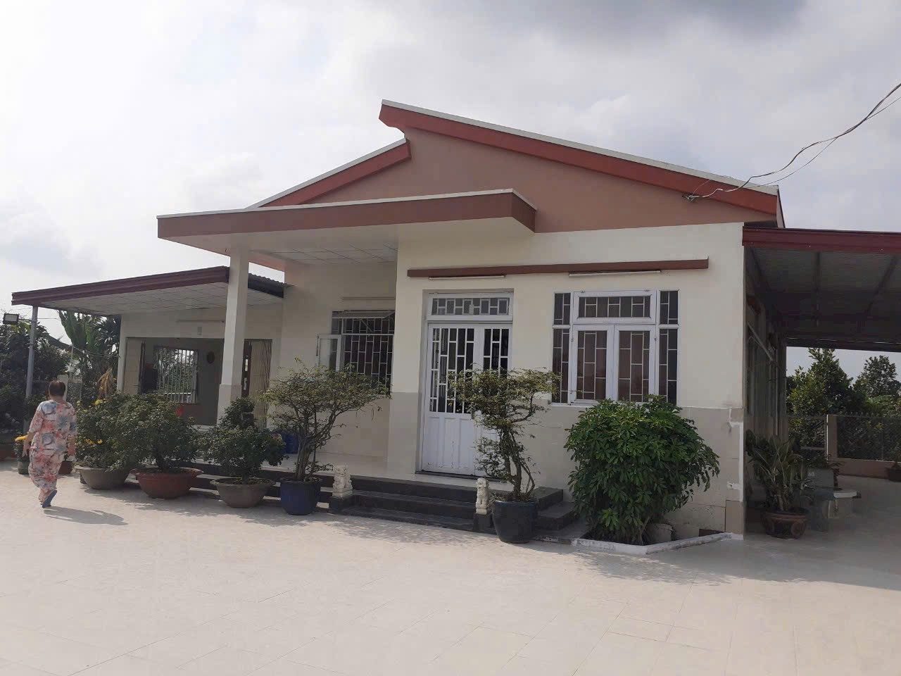 Bán Nhà riêng 2700m² thổ cư 600m² giá 6 tỷ tại Đường ĐT 816 Xã Thạnh Đức Huyện Bến Lức Long An