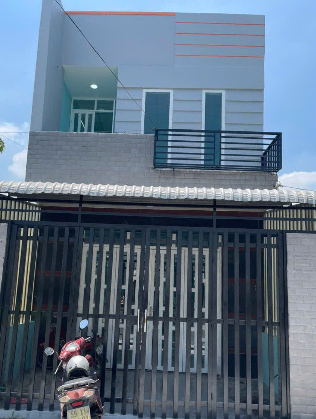 CẦN BÁN NHÀ 1 TRỆT 1 LẦU – Ở NGAY – GẦN TP.HCM-  DT sàn 168m²+ Giá bán: 1.9 tỷ (Thương lượng)