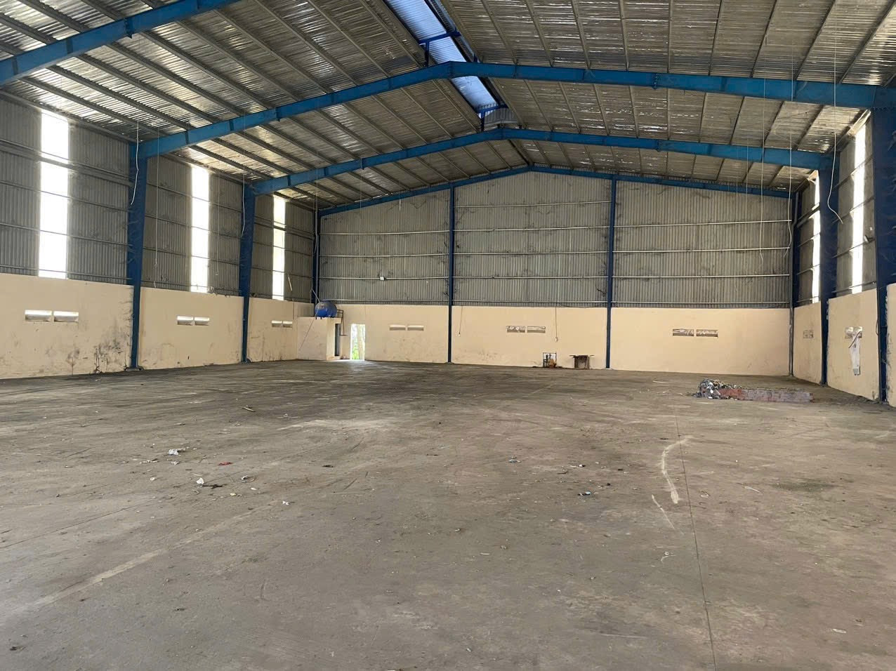Bán xưởng 1100m2 full thổ Đức Hoà, sát TL825, cách trung tâm ĐH 1,5km