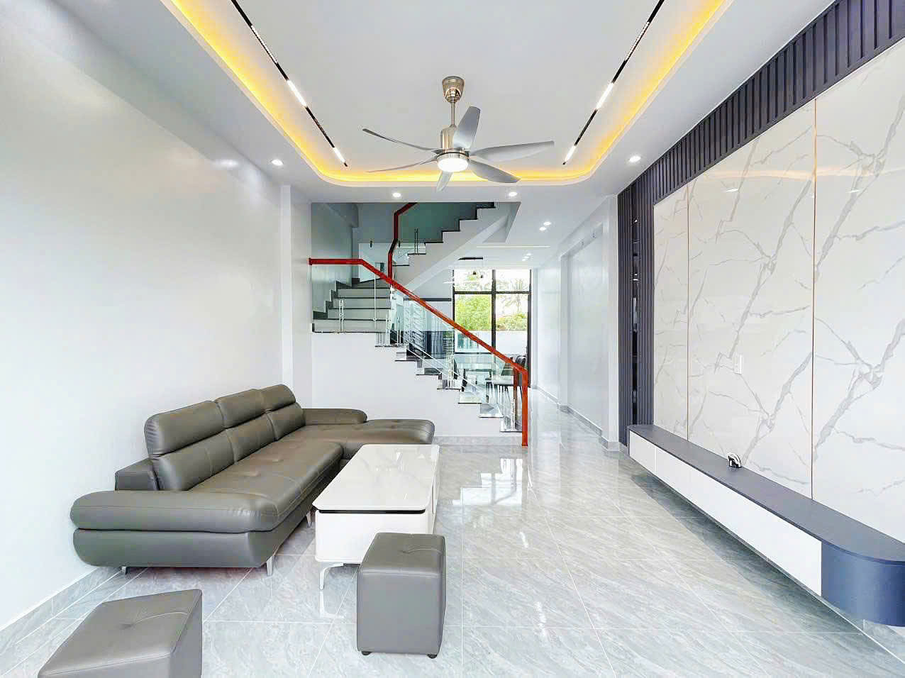 Nhà KDC Trung Thành, 1 trệt 1 lầu đã có sổ hồng riêng 108m2, 3PN 2WC