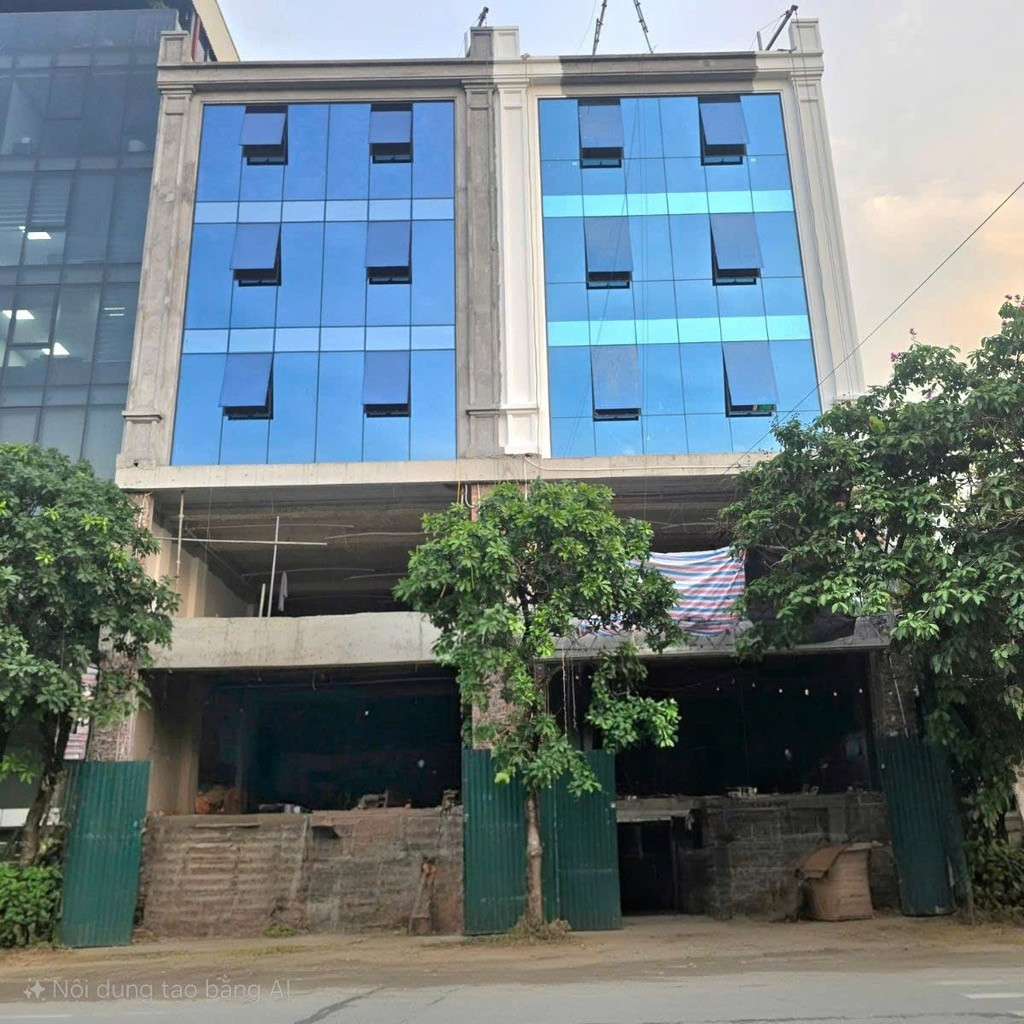 (Tin thật 100%) Bán tòa Building - VP xây mới 152m2 x 8T tại mặt phố Đức Diễn - Dòng tiền 2 tỷ/năm
