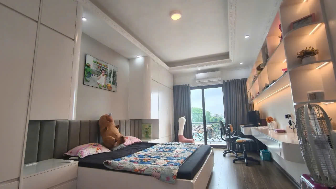 NHÀ ĐẸP NGÕ RỘNG Ô TÔ Đức Giang-Long Biên 40m2 X  6 Tầng, mặt tiền 3.55m, 11.5 tỷ.