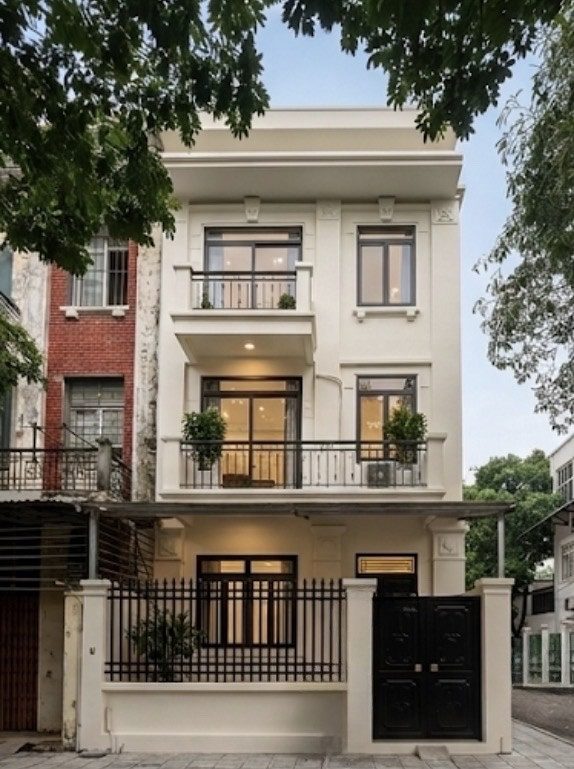 Bán nhà phố Đức Giang 89m2 x 4 Tầng: Căn góc kinh doanh đỉnh, MT 5.7m, Vỉa hè rộng, Ô tô vào nhà, Nhỉnh 18 tỷ