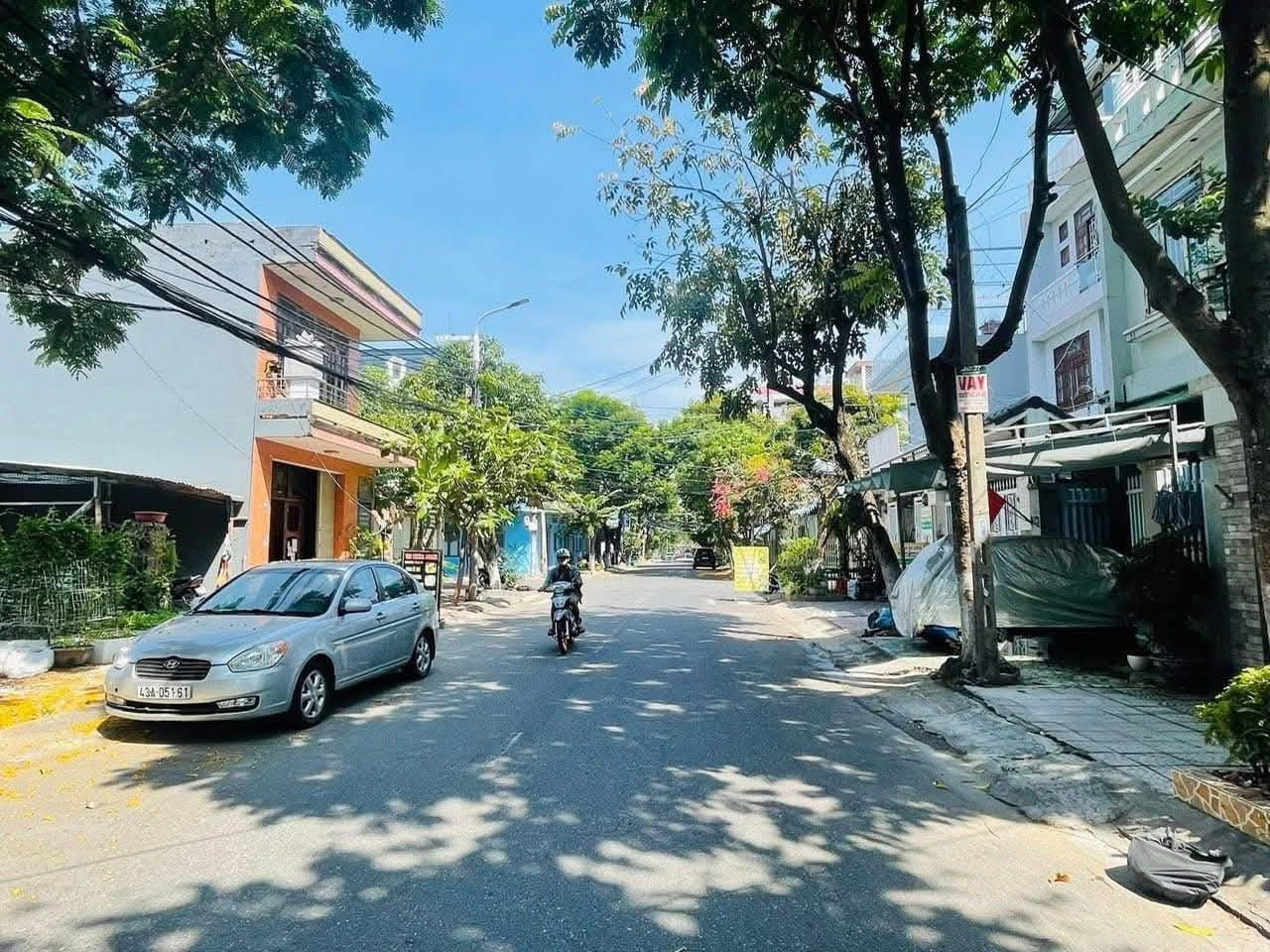 Bán đất 120m2 ( 6x20m ) Đường Dũng Sĩ Thanh Khê, cách Biển 100m