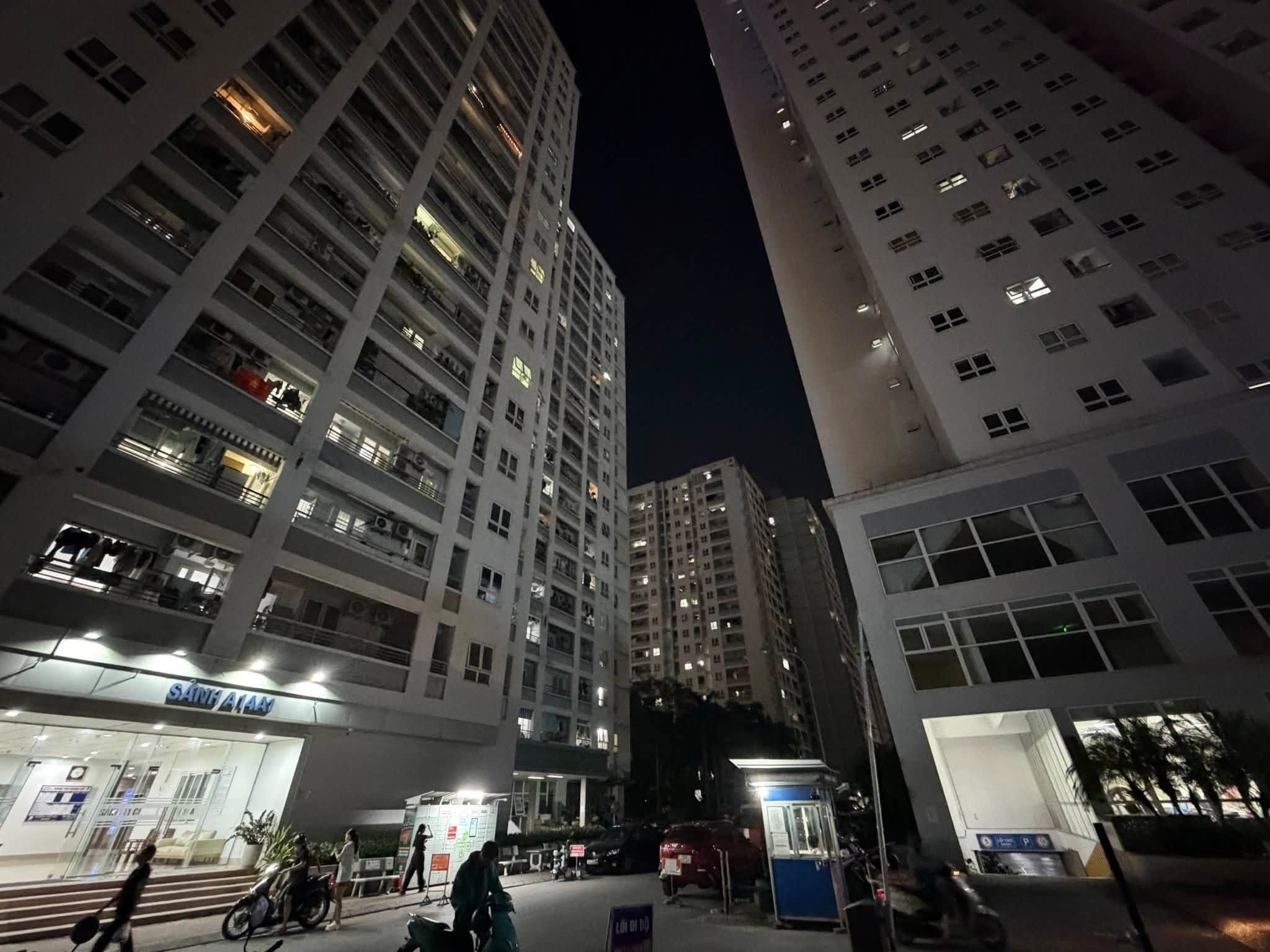 BÁN CĂN CHUNG CƯ TÒA A14 NAM TRUNG YÊN. 75M2 - 3PN - 2VC.