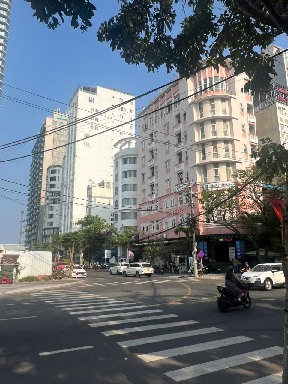BÁN KHÁCH SẠN 4 SAO – BIỂN DU LỊCH PHẠM VĂN ĐỒNG -  ĐÀ NẴNG THÀNH PHỐ ĐÁNG SỐNG