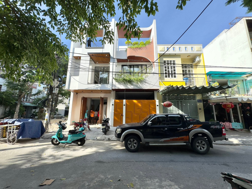 Bán nhà Dương Đức Hiền, cách Biển 100m