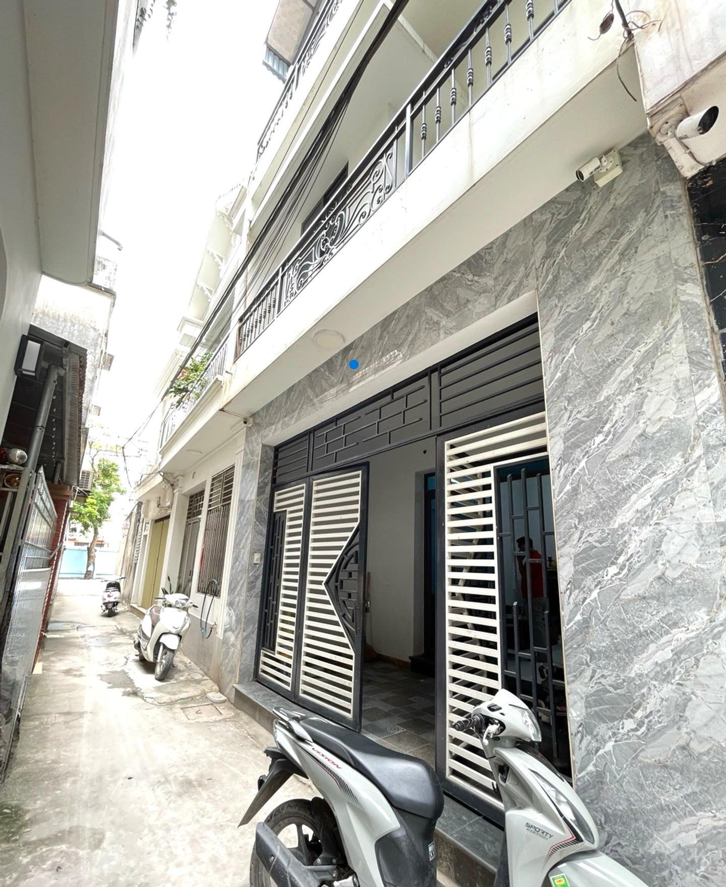 NHÀ ĐẸP DÂN XÂY DƯƠNG HÀ, PHÙ ĐỔNG, NGÕ THÔNG, MẶT TIỀN RỘNG  70M²  3 TẦNG