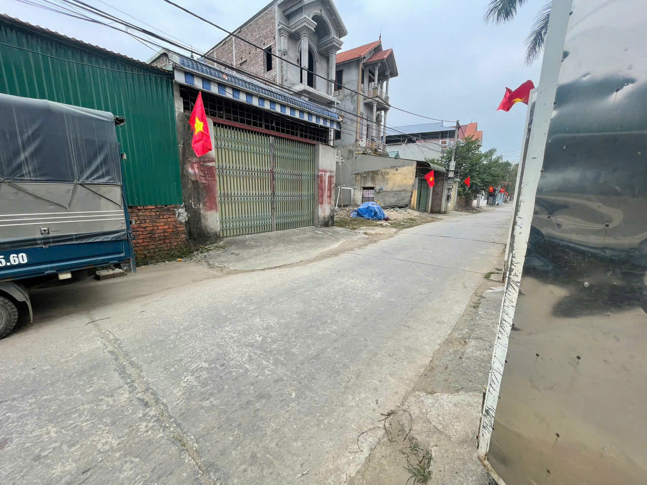 Cần bán đất 209m Hữu văn mặt tiền 6m, đường ô tô tránh nhau tiện ích đầy đủ giá nét