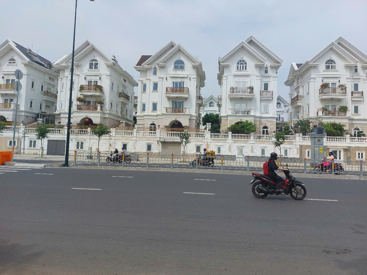 CẦN MUA ĐẤT XÂY NHÀ CHO MẸ – GỬI GẮM CẢ MỘT TẤM LÒNG CỦA NGƯỜI CON THÀNH ĐẠT