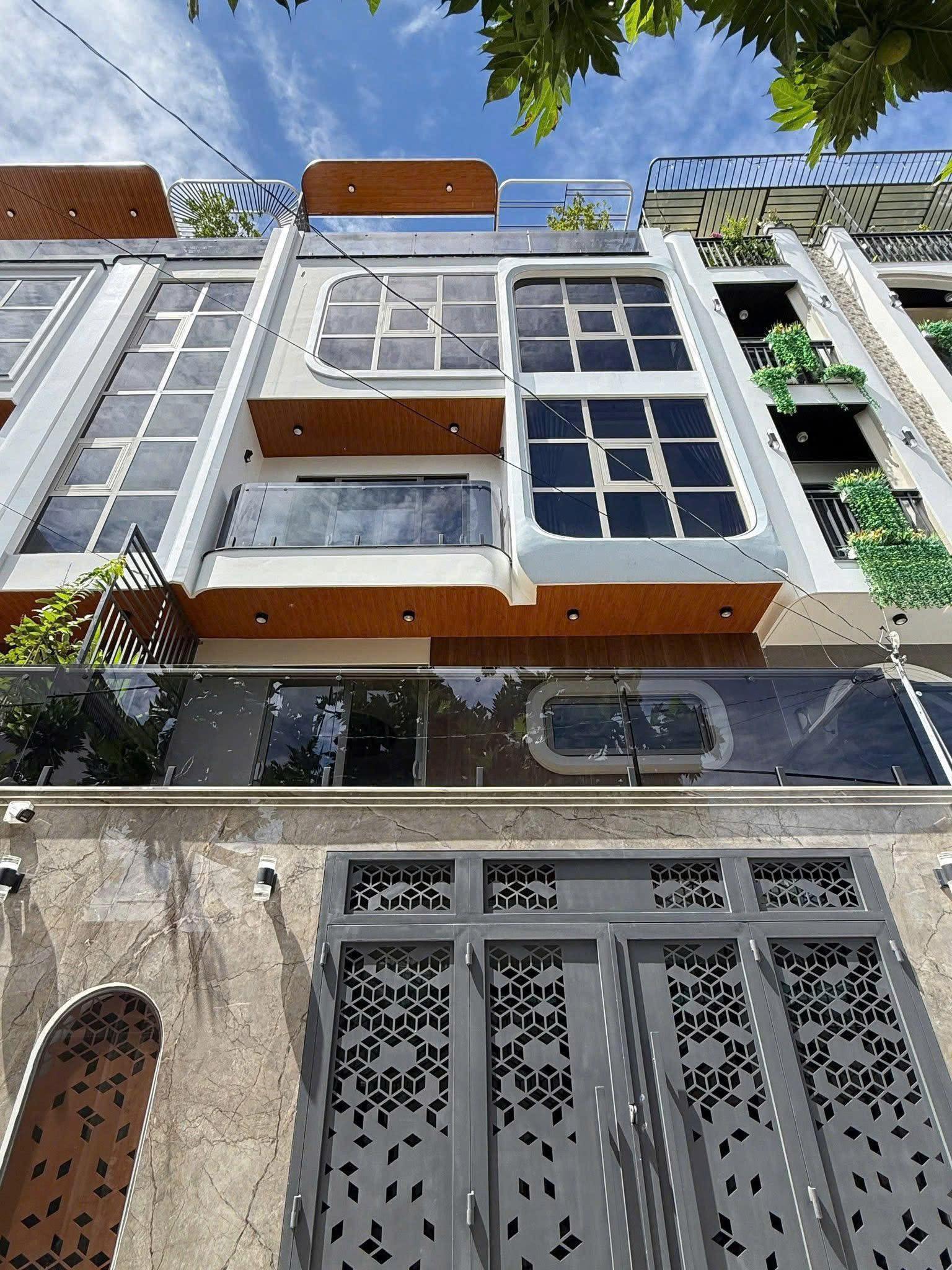 RA NHANH CĂN NHÀ NGANG 6M DT LỚN 108M2 DƯƠNG THỊ GIANG, QUẬN 12 | GIÁ 4 TỶ 450(TL), CÓ SỔ HỒNG, HĐ THUÊ SẴN KINH DOANH 25TR/TH
