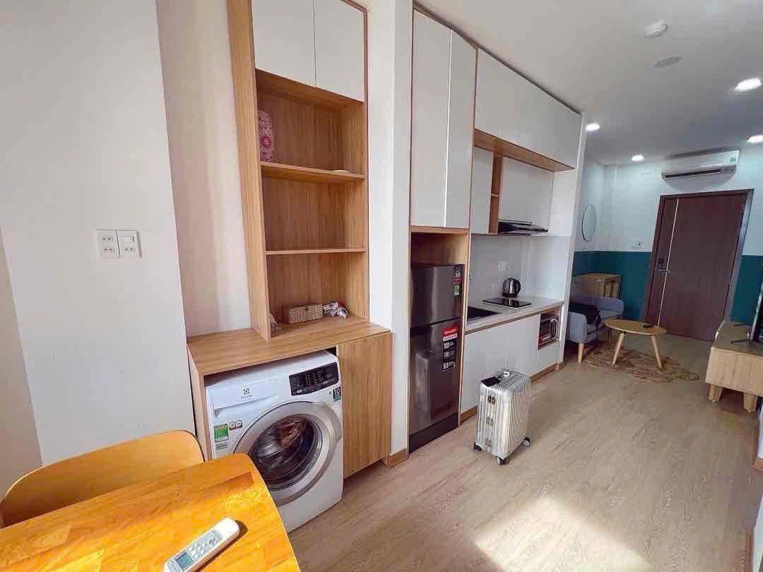 Bán toà căn hộ mặt 6 tầng đường Dương Trí Trạch song Chính Hữu chỉ 15 tỷ