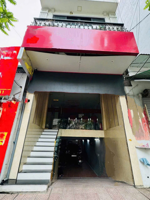 Cho thuê Mặt bằng KD Mặt Phố Dương Văn Bé 2 tầng thang máy x 70m2 35 Triệu