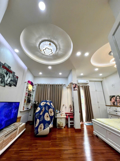 💥💥💥 HOT HOT- NGỘP BANK BÁN GẤP.
💥💥😍

🔥🔥 NHÀ MẶT TIỀN KHU CHỢ TÂN BÌNH - DT 5.6M x 11.5M- 4 TẦNG BTCT- 12 TỶ THƯƠNG LƯỢNG.🔥🔥