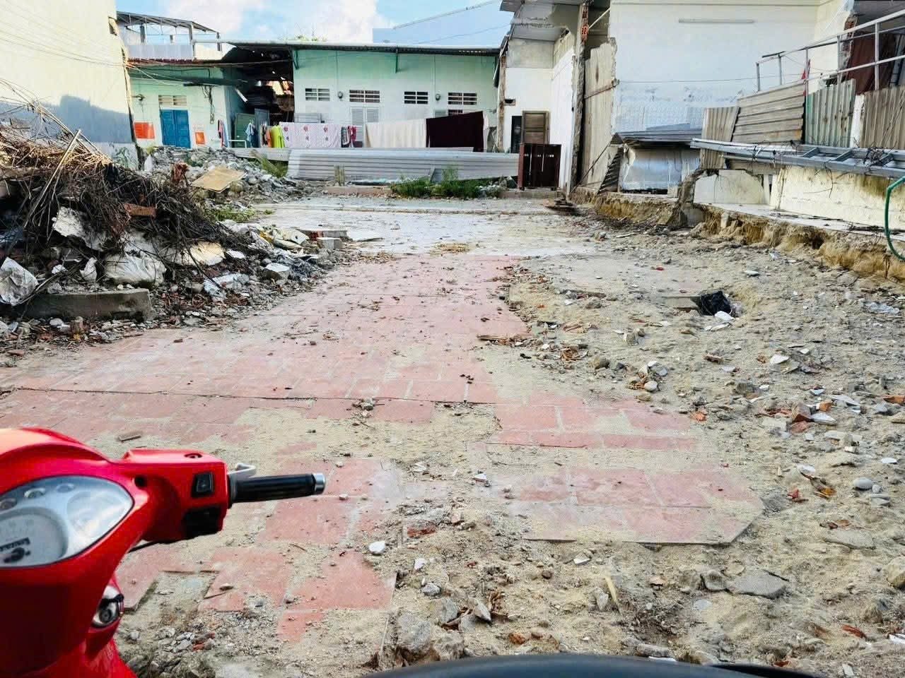 Bán đất Kiệt Duy Tân - Lương Văn Can , Tp Huế 71m giá 2 tỷ 1xx