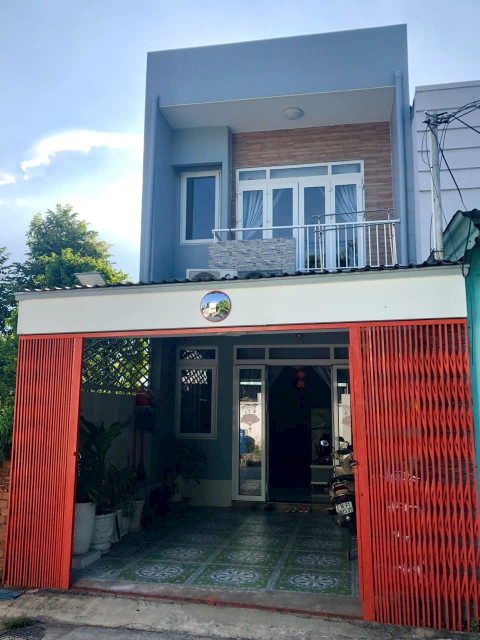 Nhà trệt lầu đẹp Phú Mỹ-Dx043 đường oto né nhau gần KDC HT3,bệnh viện 1500 giường vị trí đẹp dân đông giá chủ cần bán