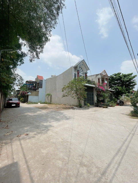 Bán lô đất 2 MẶT TIỀN hẻm,đường vài xe hơi,gần trường THPT Nguyễn Thị Minh Khai,giá rẻ