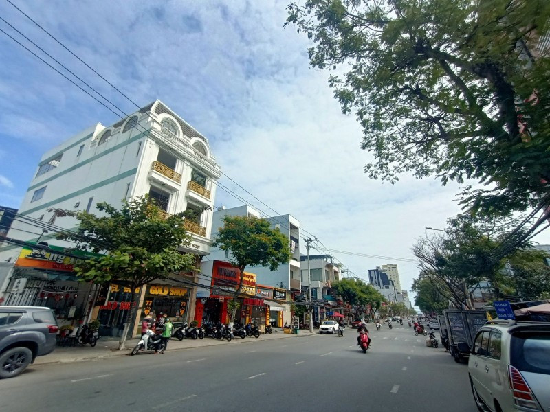 Lô góc Ngyễn Văn Thoại ngang 15m -Sát biển Mỹ Khê- Giá chỉ 25,5 ty .