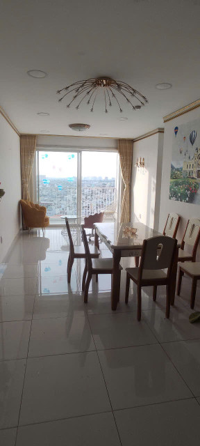CẦN CHO THUÊ CĂN HỘ 3 PHÒNG NGỦ – VIVA RIVERSIDE QUẬN 6  – VIEW ĐẸP