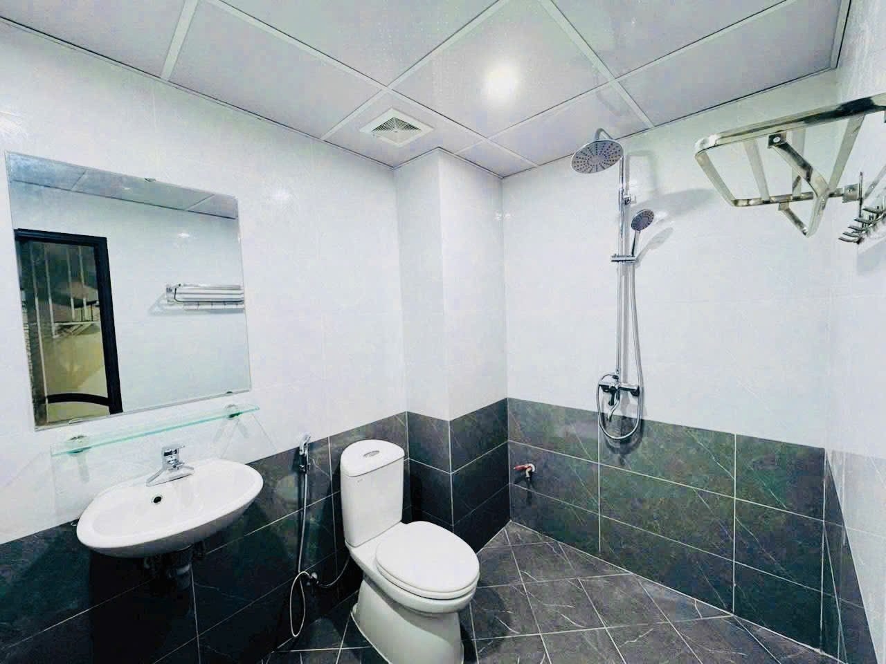 Bán Căn hộ chung cư 60m² giá 4.4 tỷ tại Đường Gia Quất Phường Bồ Đề Quận Long Biên Hà Nội