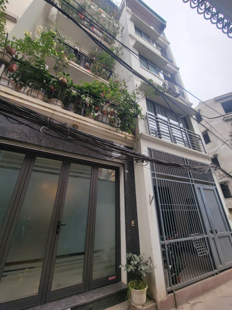 Bán nhà đẹp gia quất -5 tầng -36m2 -oto- 6.7 tỷ(Thương Lượng)