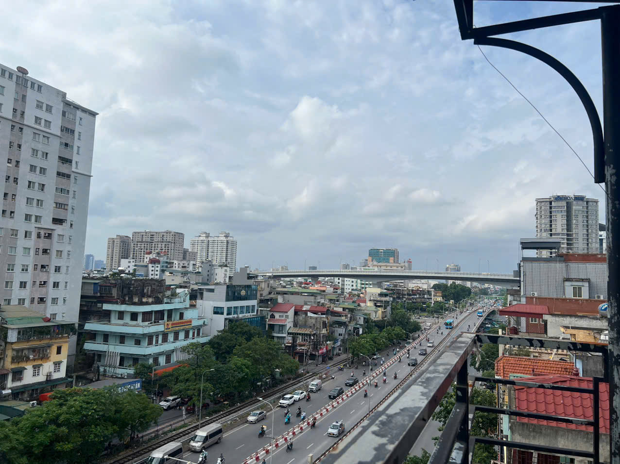 Cho thuê căn hộ CCMN Giải Phóng ngay BKX, 50m2, 7 Triệu ở tối đa 3 em sinh viên
