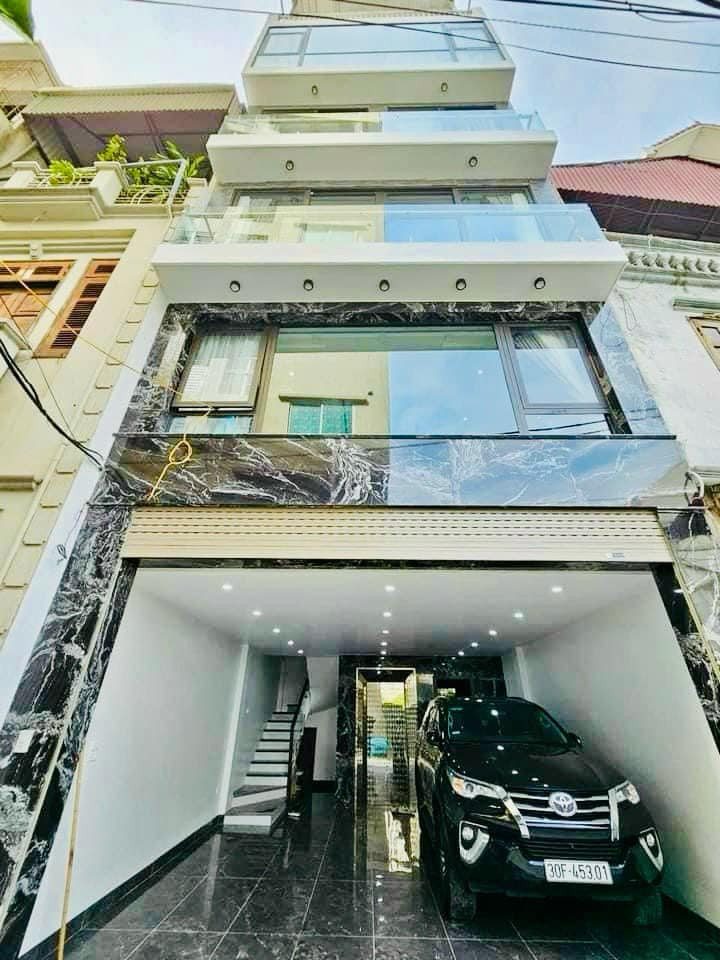 Giải Phóng - Hoàng Mai(Không quy hoạch), 7 tầng thang máy, ô tô tránh, 80m2, 25.7 tỷ