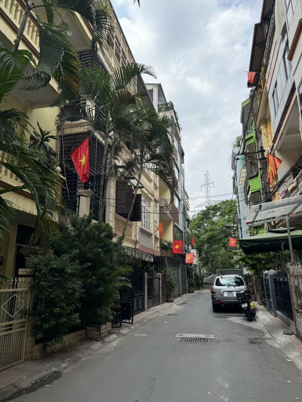 Bán nhà Giải Phóng (Thanh Xuân) 73m, 4 tầng, mt 5.5m, giá 20.5 tỷ