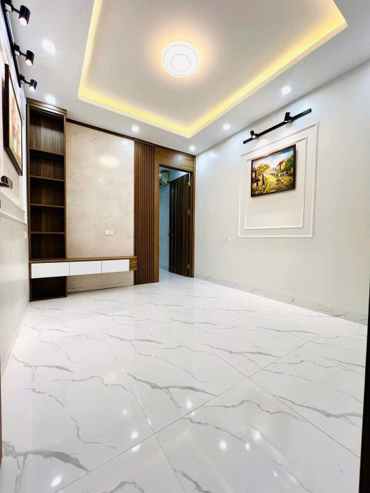 💥💥Ô tô đỗ cửa, Tầng 1 TT Giải Phóng 80m 3PN, Siêu xịn, hơn 4 tỷ