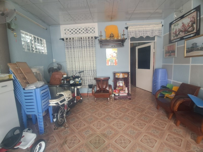 # Nhà MT đường 5.5m Giang Văn Minh gần Trưng Nữ Vương, 70m2, ngang 4.3m, C4, 4.5 tỷ