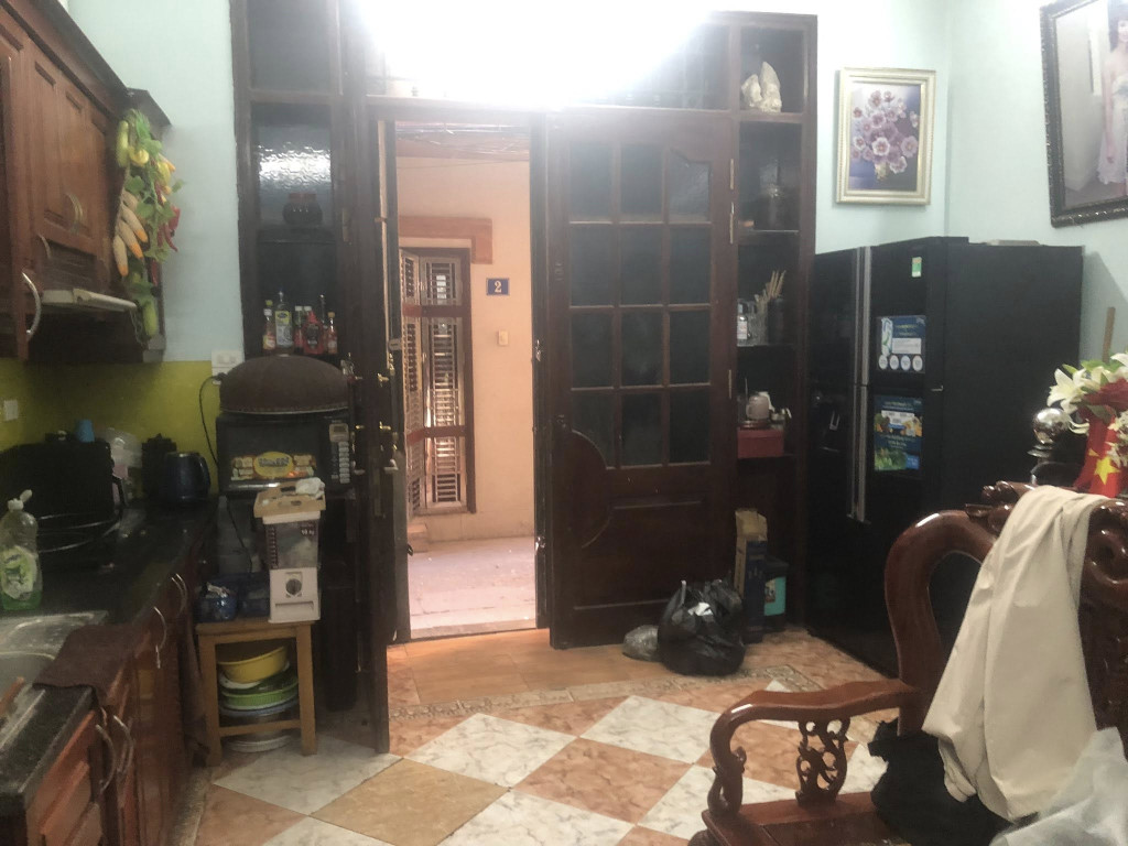 Cho thuê nhà ngõ 13 Phố Giang Văn Minh, 6 tầng x 35m2, 3 ngủ, 4 vệ sinh, 11 Triệu
