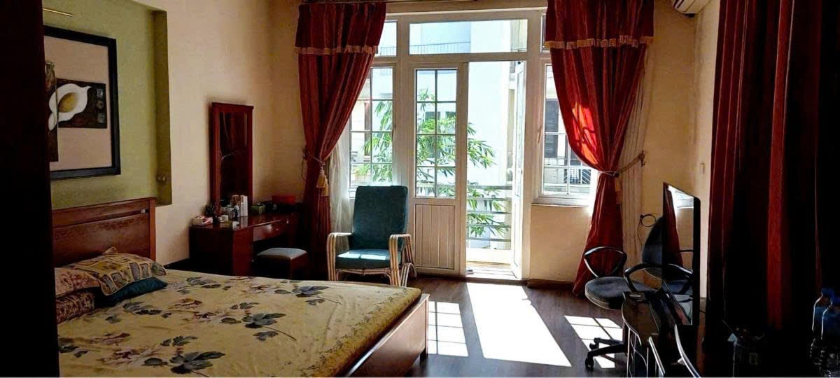 Bán nhà Giảng Võ (Đống Đa) 70/90m, 5 tầng, mt 5.8m, giá 31.5 tỷ