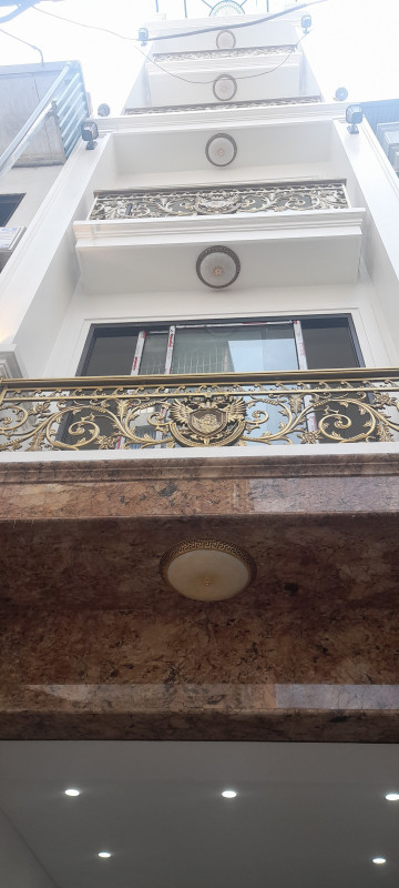 Bán nhà Mặt phố Giáp Bát (Hoàng Mai) 51m, 6 tầng, mt 3.4m, giá 21 tỷ