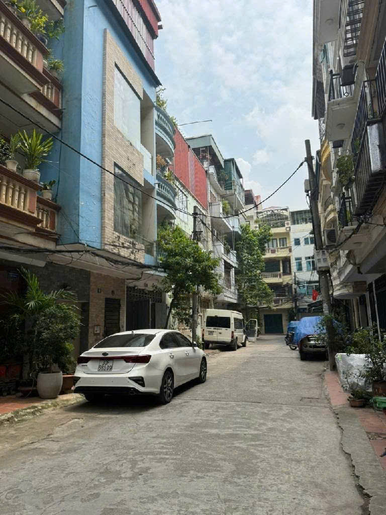 🌟 QUAN TÂM- BÁN NHÀ PHỐ GIÁP BÁT – Ô TÔ VÀO NHÀ – 48m² × 6 TẦNG – SĐCC. Giá Tốt