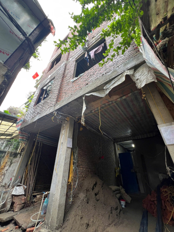 Bán nhà Giáp Bát  40m² ngang 3.1m giá 9.68 tỷ Phường Tương Mai (LH: Zalo 0862299066)