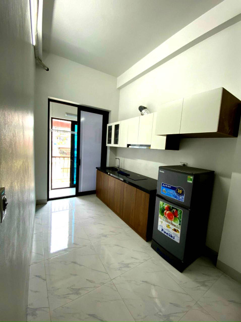 Chính chủ bán gấp nhà ngõ ô tô, kinh doanh, 213 Giáp Nhất, Thanh Xuân. DT: 42 m2  5 tầng, MT 5m. 7,3tỷ.