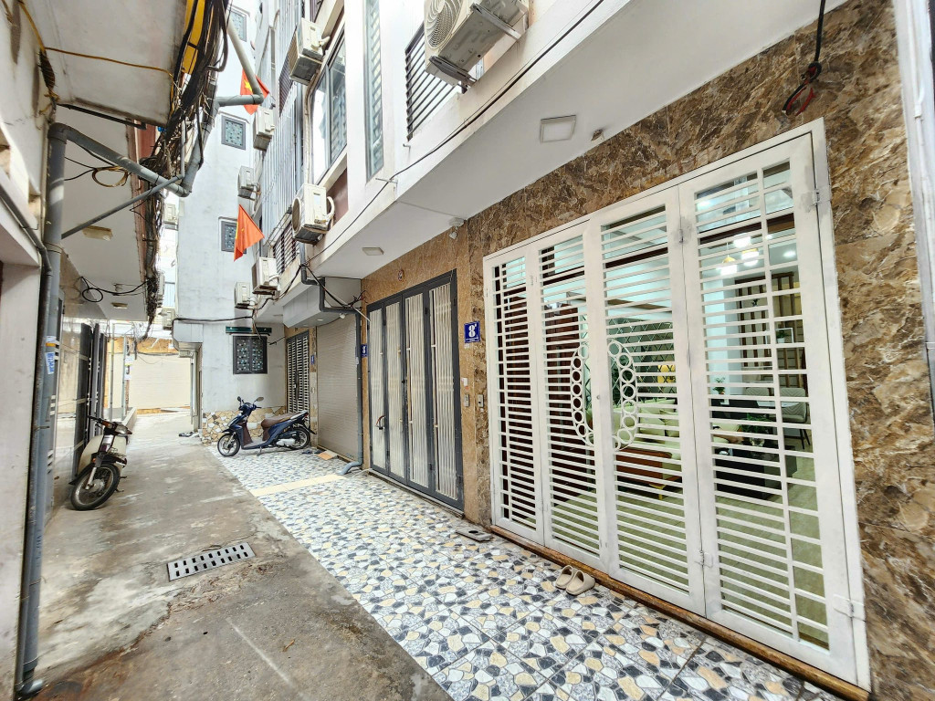 Bán nhà Giáp Nhị  oto gần nhà đẹp 36m2 4 T 3,2 MT giá chị 7,65 Tỷ
