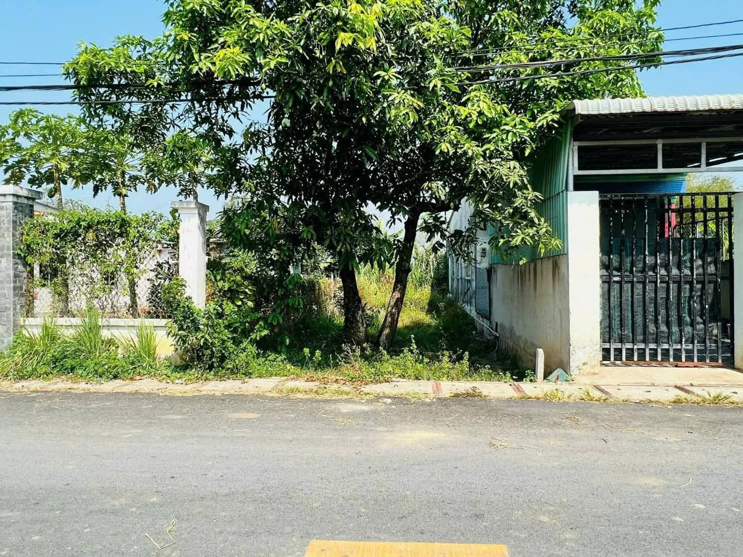 Bán đất thổ cư mặt tiền đường Giồng Cát xã Tân Phú Trung Củ Chi TPHCM, DT: 5x29m.