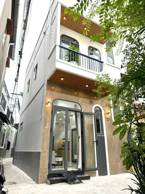 --Bán nhà HXH Gò Cẩm Đệm, phường 10, Tân Bình, (4*10), 2 lầu