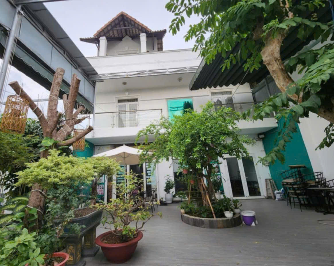 Cần bán gấp nhà gò cát phú hữu quận 9. 265m. ngang khũng 13.8m. kinh doanh đỉnh. 10.5 tỷ. bớt lộc.