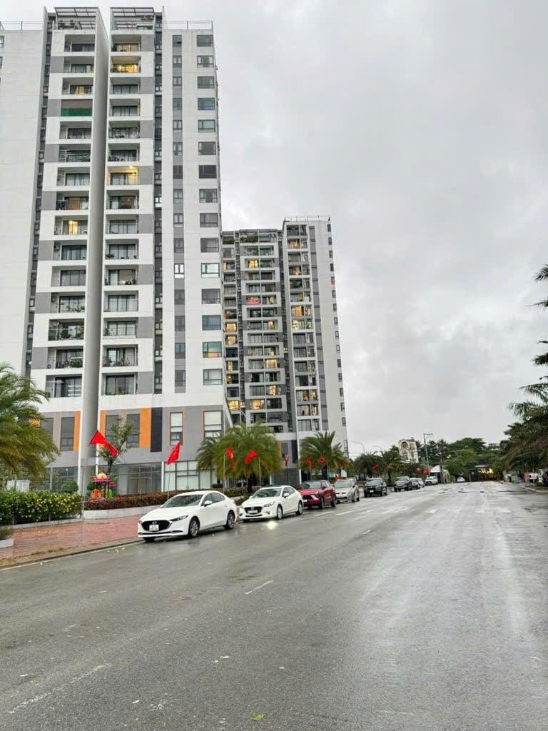 Bán Đất 2 MT đường, Đối Diện Cc Ricca Gò Cát , Phú Hữu , diện tích 100m2
