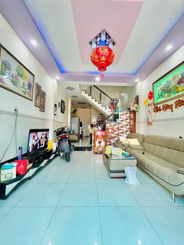 Nhà 3 tầng BTCT Gò Dầu, 55m², hẻm 6m thông, xe hơi vào nhà – giá 6.5 tỷ còn TL