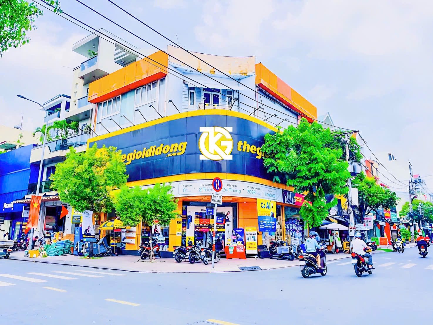 ❇️❇️ Cho Thuê Nhà GÓC 2MT: 138B Gò Dầu + Cầu Xéo - Quận Tân Phú - 12.5x16m, 3 tầng