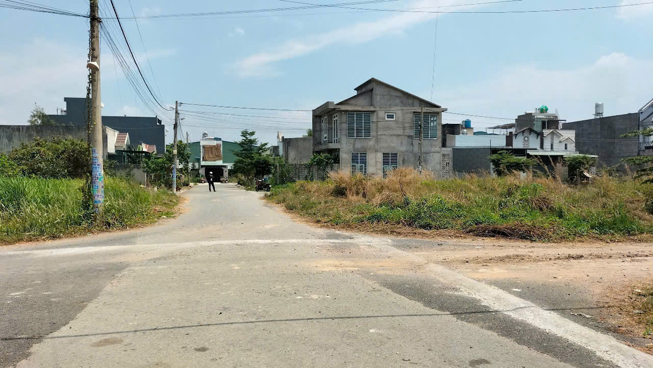 ĐẤT ĐẸP ,RẺ ĐƯỜNG GÒ HƯU ĐỨC HOÀ LONG AN: 88 M2 GIÁ:1 TỶ 2