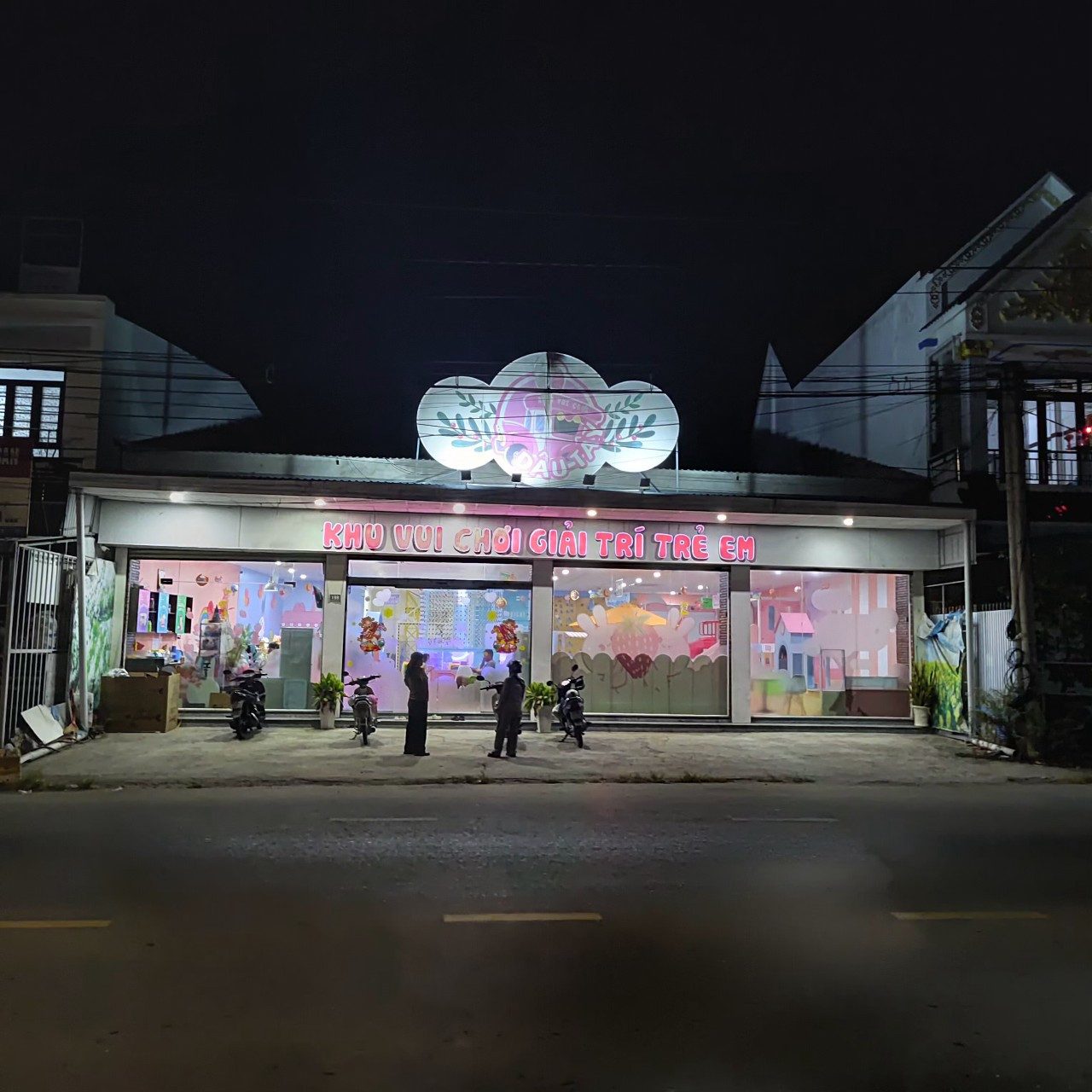 4 căn liền kề