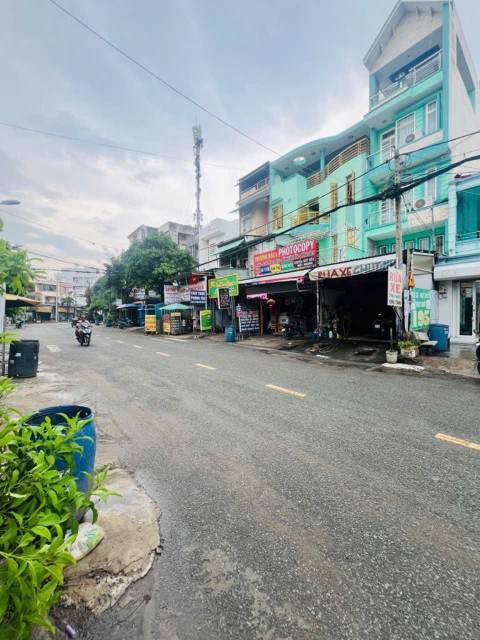 BÁN NHÀ MẶT TIỀN ĐƯỜNG 18B – BÌNH HƯNG HÒA A – BÌNH TÂN – DIỆN TÍCH KHỦNG 167M² – GIÁ 12.9TỶ – SỔ HỒNG NỞ HẬU – THÍCH HỢP Ở HOẶC KINH DOANH