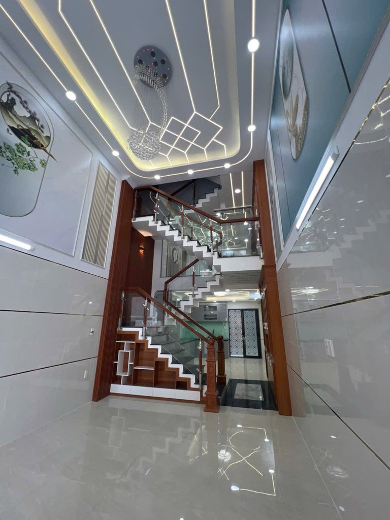 NHÀ 5 TẦNG 56m2, HOÀN CÔNG ĐỦ, HẺM XE TẢI NGAY CHỢ GÒ XOÀI, LÊ VĂN QUỚI