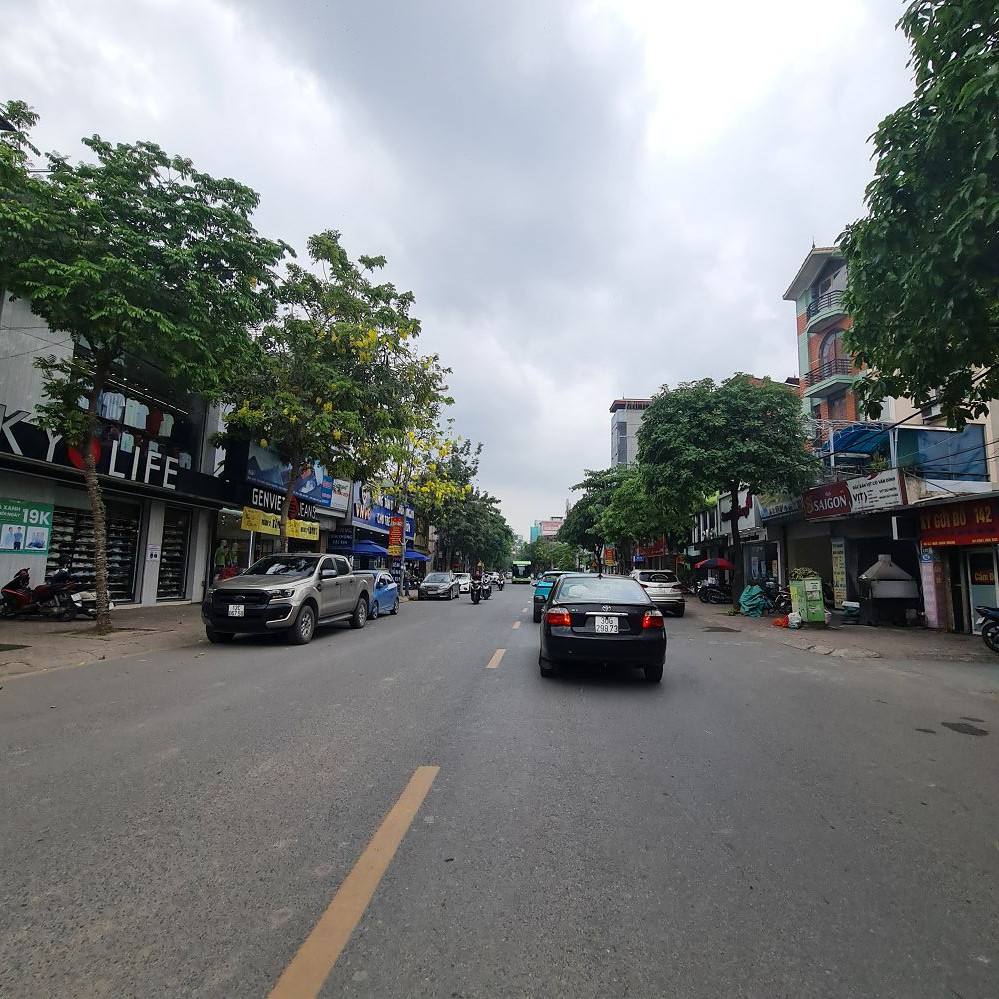 Bán 77m2 đất trong đê Đông Dư, Gia Lâm, 7 chỗ chạy thông, vào nhà. Lh 0989894845