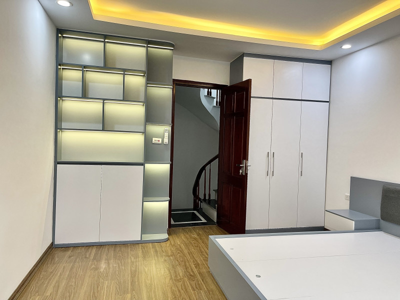 Bán nhà Hạ Đình (Thanh Xuân) 30/34m T2, 5 tầng, mt 4m, giá 7.5 tỷ