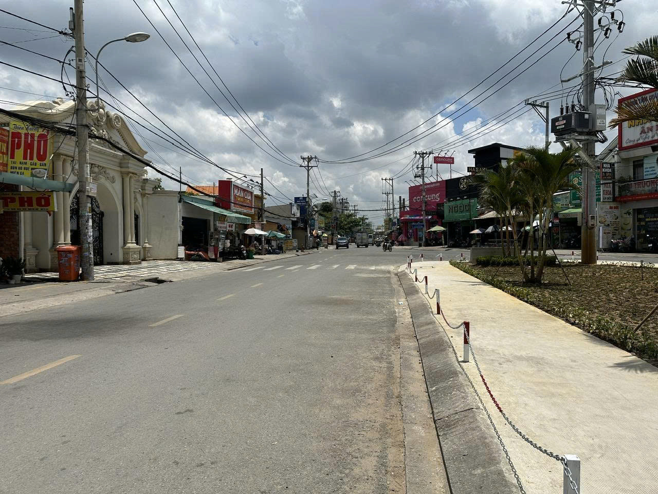 BÁN KHO, XƯỞNG GẦN CẦU PHÚ LONG, Q.12